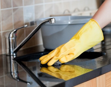 Residential carpet cleaner in Docklands removing stains from carpet