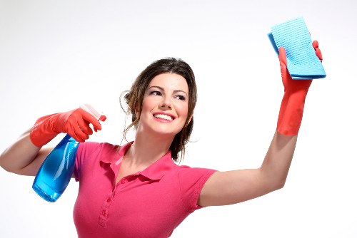 Deep kitchen cleaning during end of tenancy service in Docklands